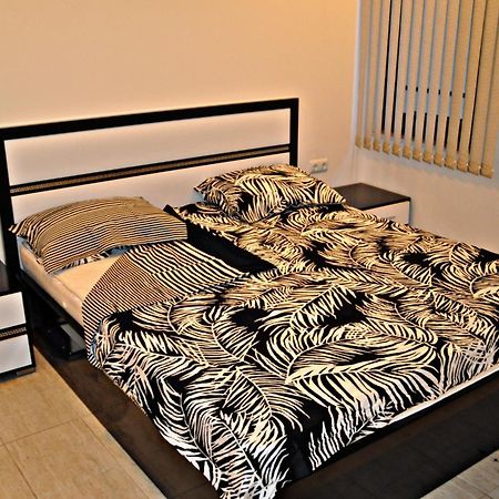 Private Apartment In Green Life Beach Resort Sozopol Habitación foto
