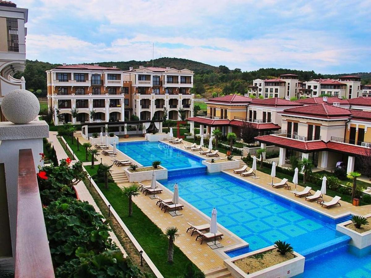 Private Apartment In Green Life Beach Resort Sozopol Exterior foto